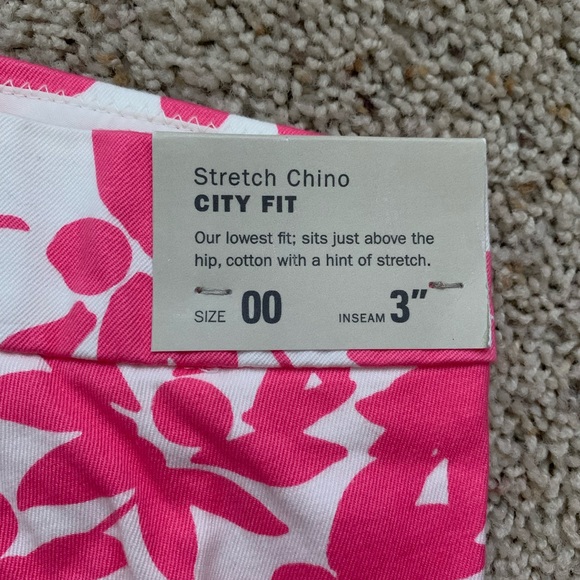 NWT J CREW PINK FLORAL CHINO SHORTS 3” INSEAM SIZE 00 - Picture 4 of 4